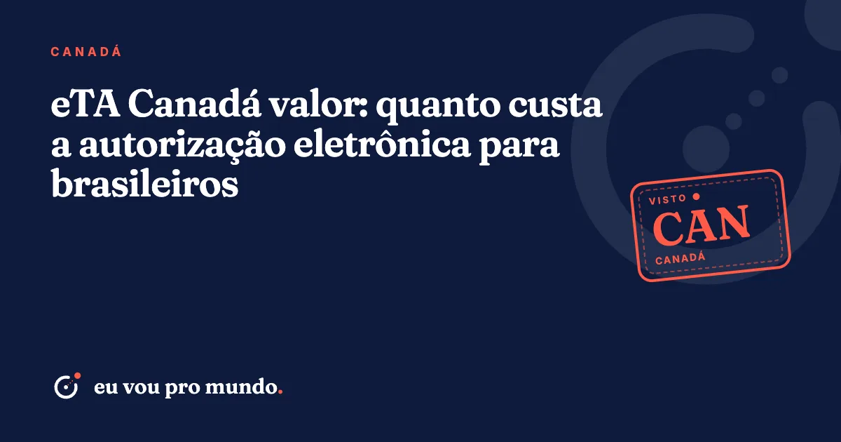 Passaporte brasileiro e cartão de crédito ao lado de notebook com formulário do eTA do Canadá aberto