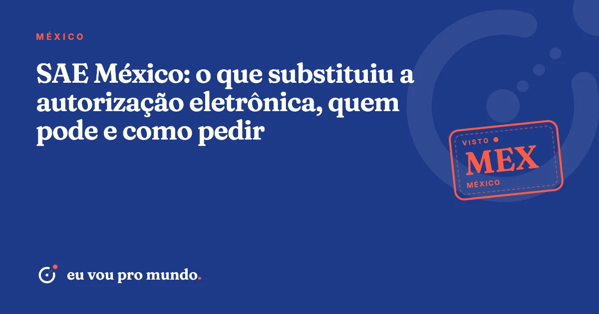 Passaporte brasileiro e celular com formulário do visto eletrônico do México aberto, ao lado de cartão de embarque