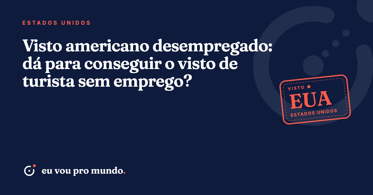 Pessoa organizando documentos e passaporte em casa para pedir o visto americano enquanto está desempregada