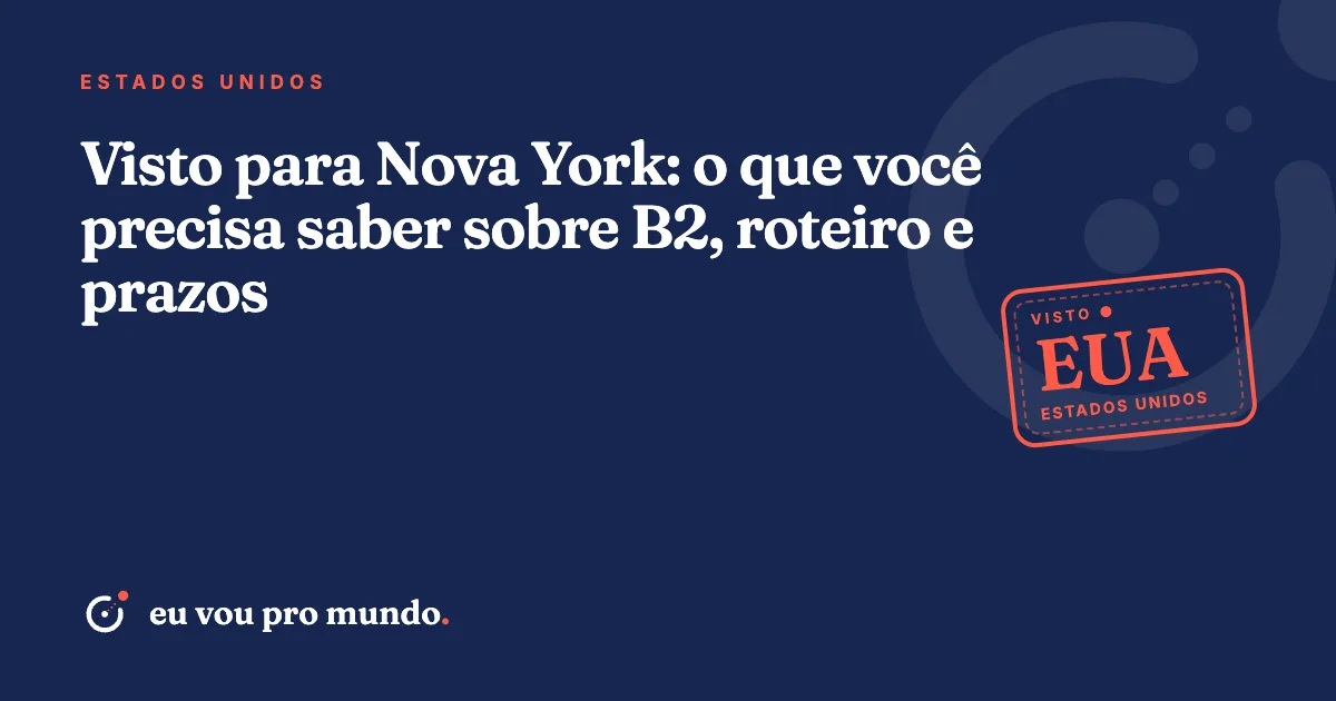 Turista brasileira com passaporte e visto americano observando o skyline de Nova York ao entardecer
